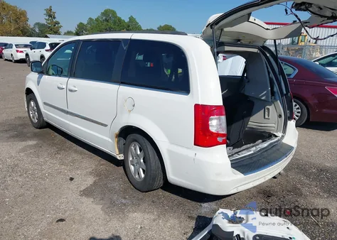 2012 Chrysler Town & Country Touring from USA, damaged, VIN 2C4RC1BG8CR107063
